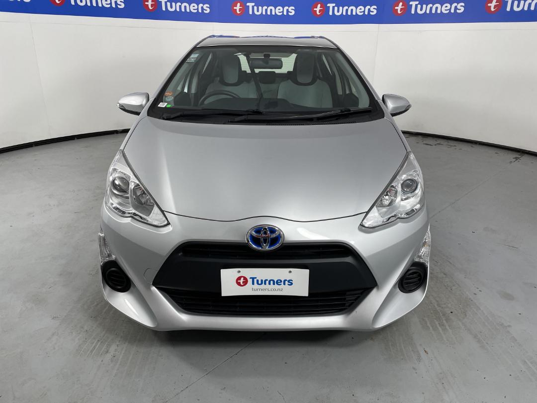 Photo '2' of Toyota Aqua