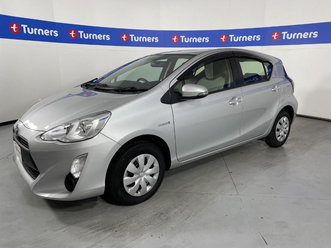 Photo '4' of Toyota Aqua