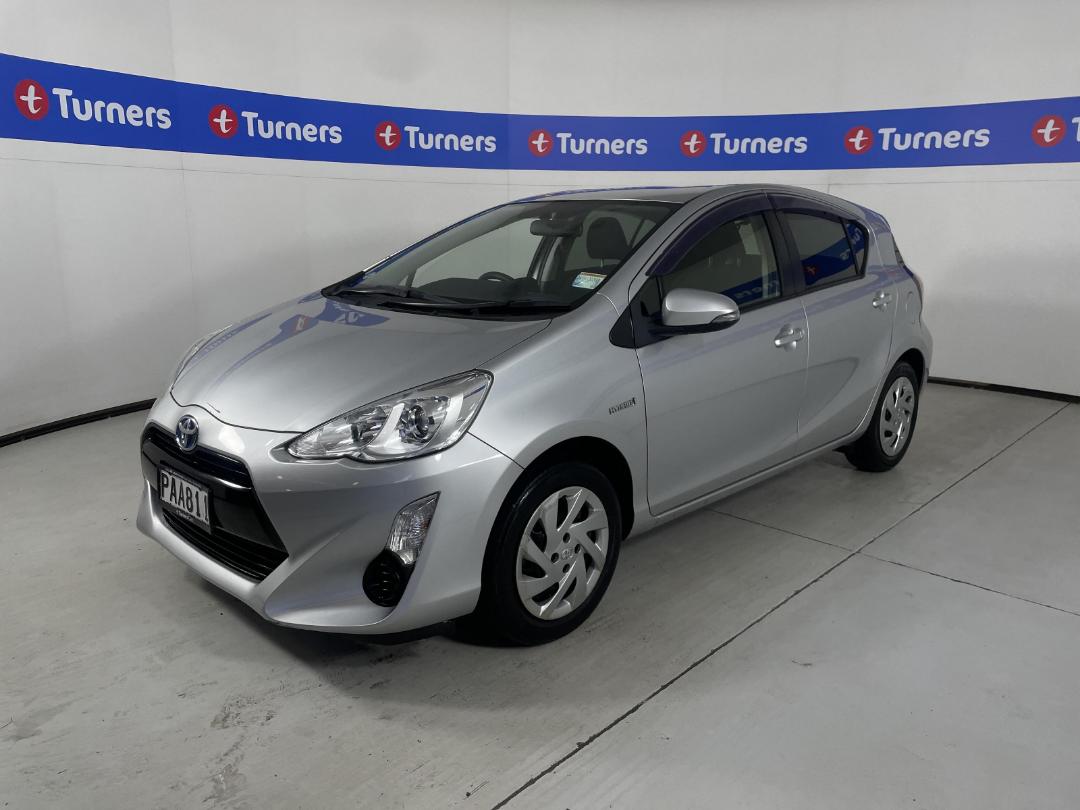 Photo '4' of Toyota Aqua