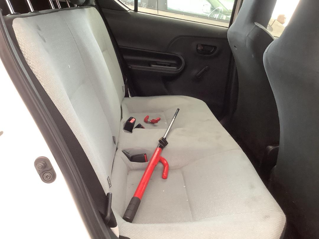 Photo '7' of Toyota Aqua Hybrid Photo '7' of Toyota Aqua Hybrid