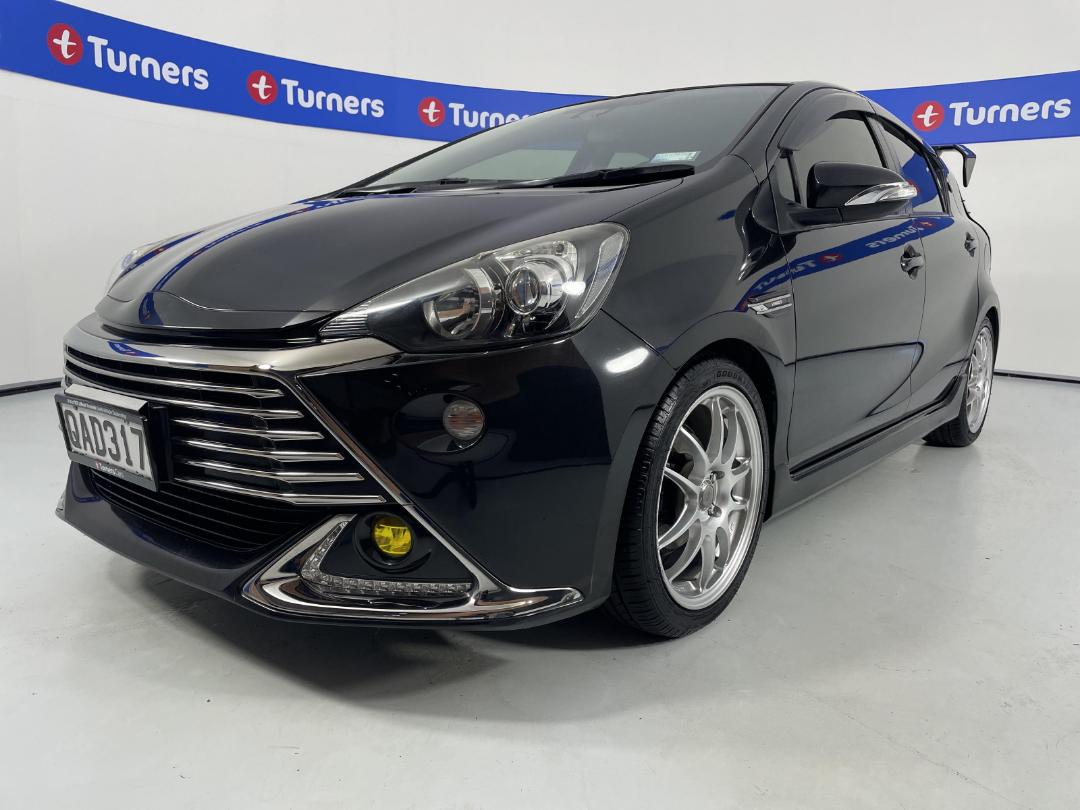 Photo '4' of Toyota Aqua Photo '4' of Toyota Aqua