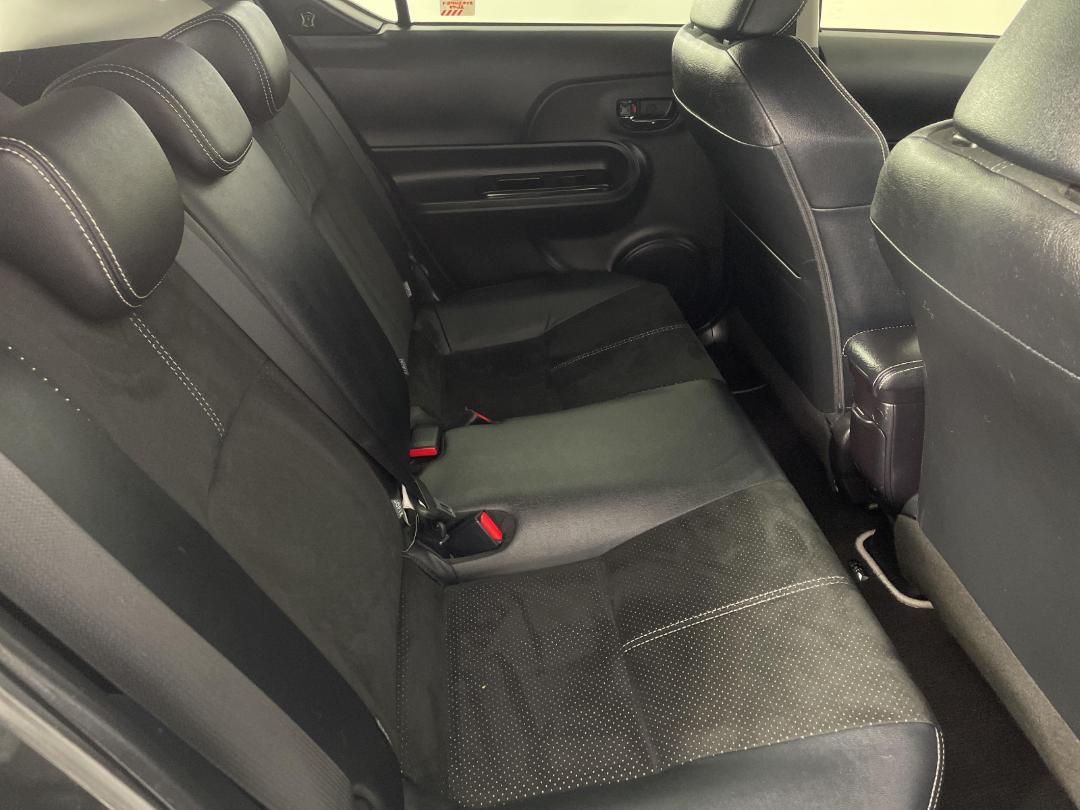 Photo '20' of Toyota Aqua Photo '20' of Toyota Aqua