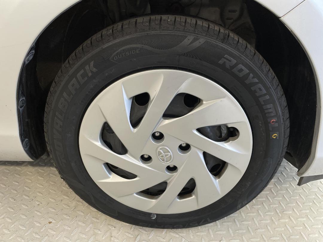 Photo '9' of Toyota Aqua Photo '9' of Toyota Aqua