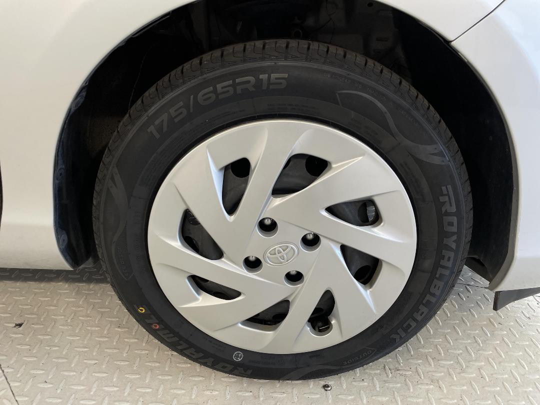 Photo '9' of Toyota Aqua Photo '9' of Toyota Aqua