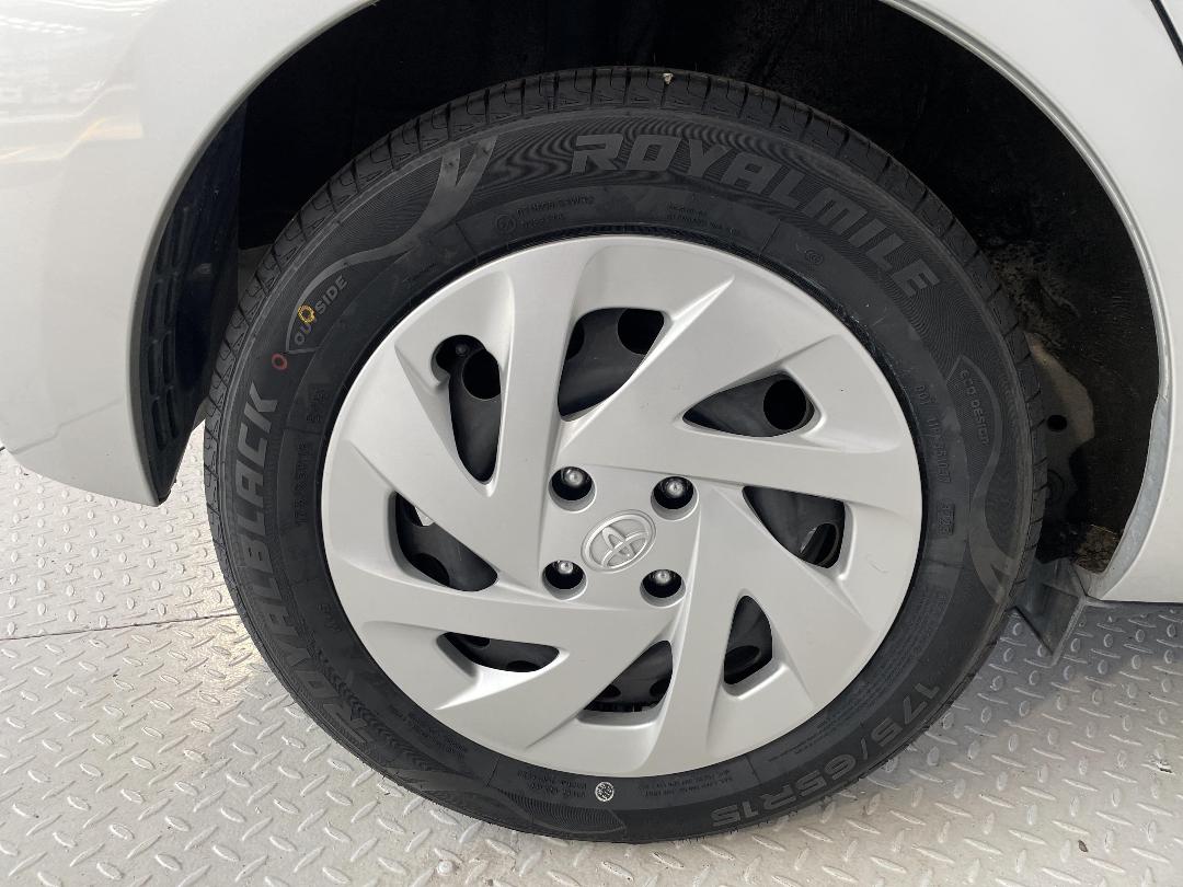 Photo '12' of Toyota Aqua Photo '12' of Toyota Aqua