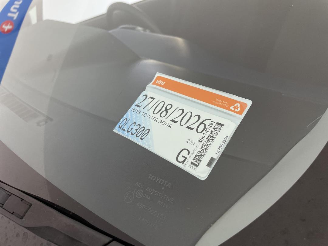 Photo '28' of Toyota Aqua Photo '28' of Toyota Aqua