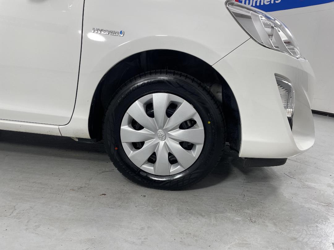 Photo '9' of Toyota Aqua