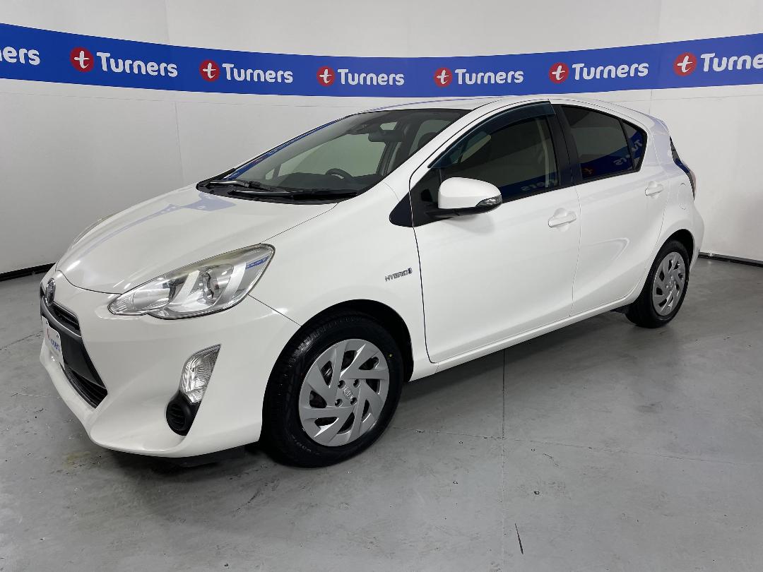 Photo '4' of Toyota Aqua