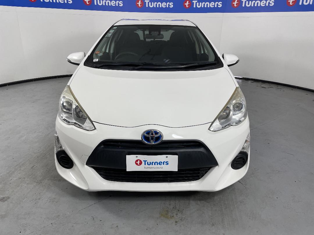 Photo '2' of Toyota Aqua