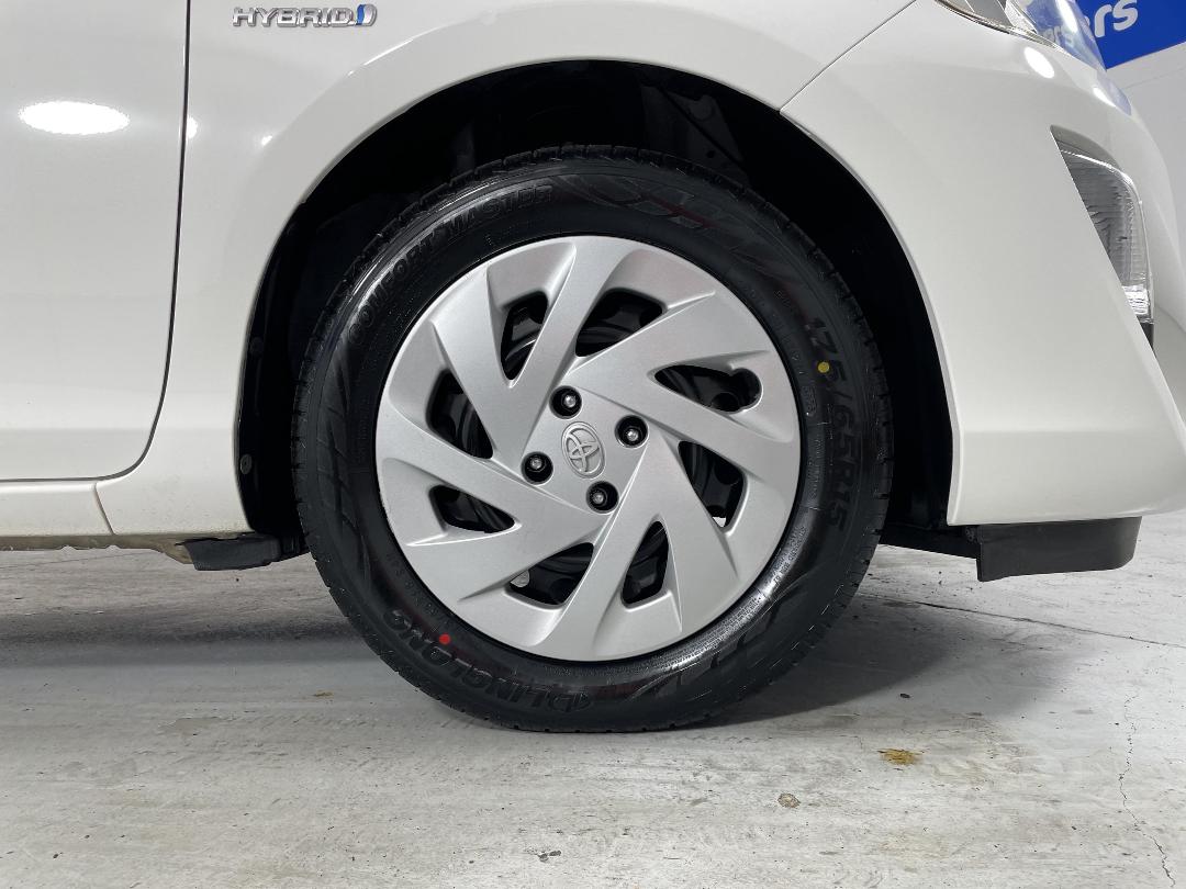 Photo '9' of Toyota Aqua