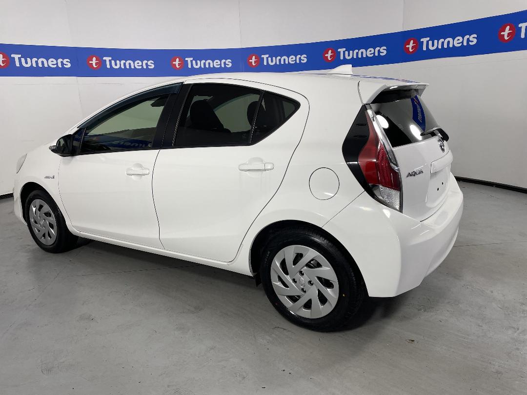 Photo '5' of Toyota Aqua