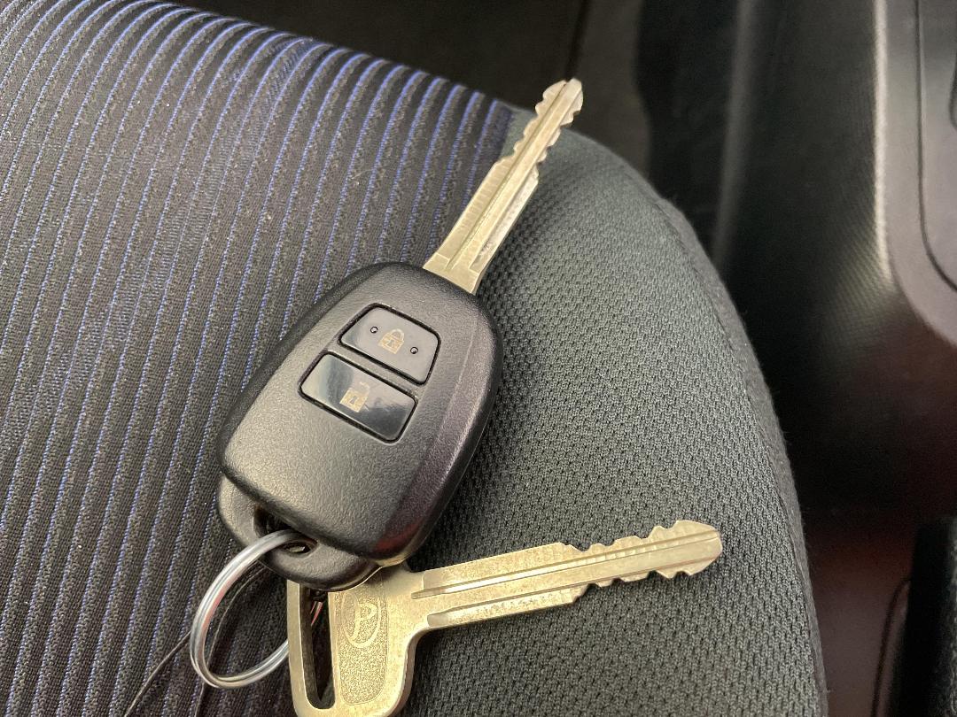 Photo '22' of Toyota Aqua