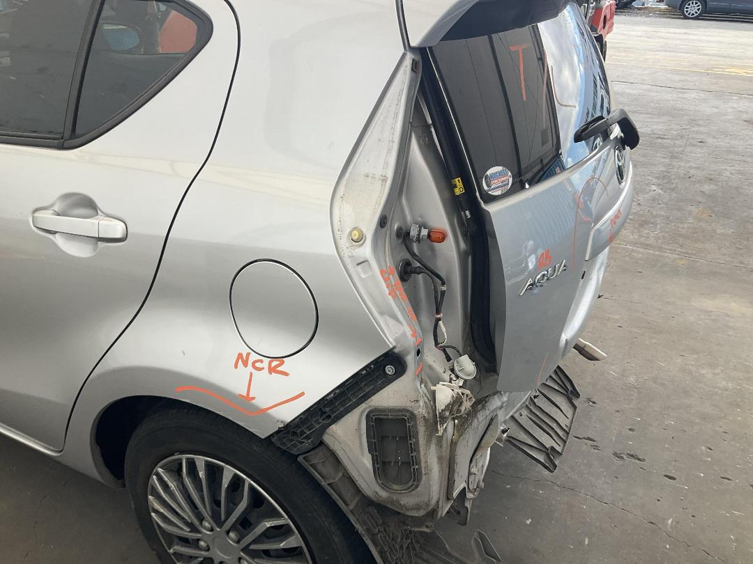 Photo '11' of Toyota Aqua Photo '11' of Toyota Aqua