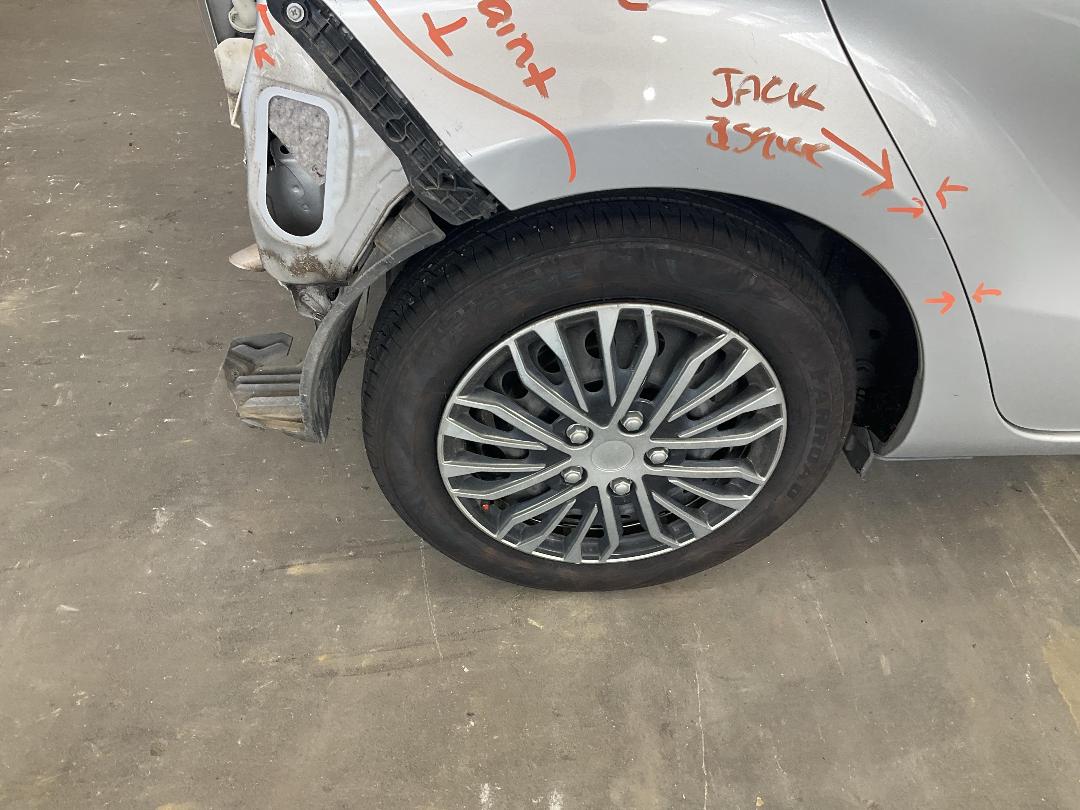 Photo '19' of Toyota Aqua Photo '19' of Toyota Aqua