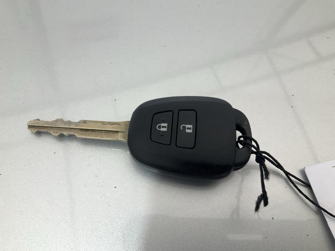 Photo '27' of Toyota Aqua Photo '27' of Toyota Aqua