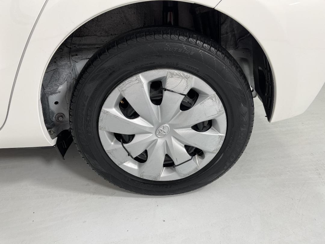 Photo '11' of Toyota Aqua Photo '11' of Toyota Aqua