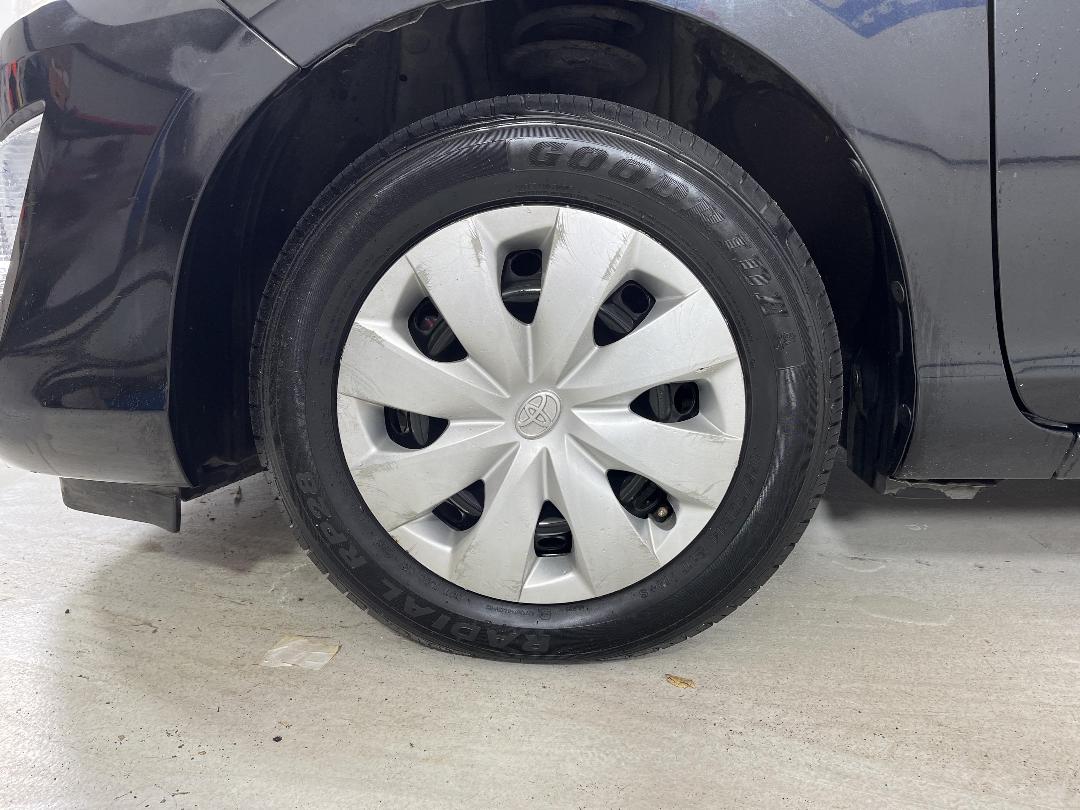 Photo '10' of Toyota Aqua Photo '10' of Toyota Aqua