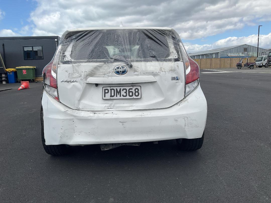 Photo '4' of Toyota Aqua Photo '4' of Toyota Aqua