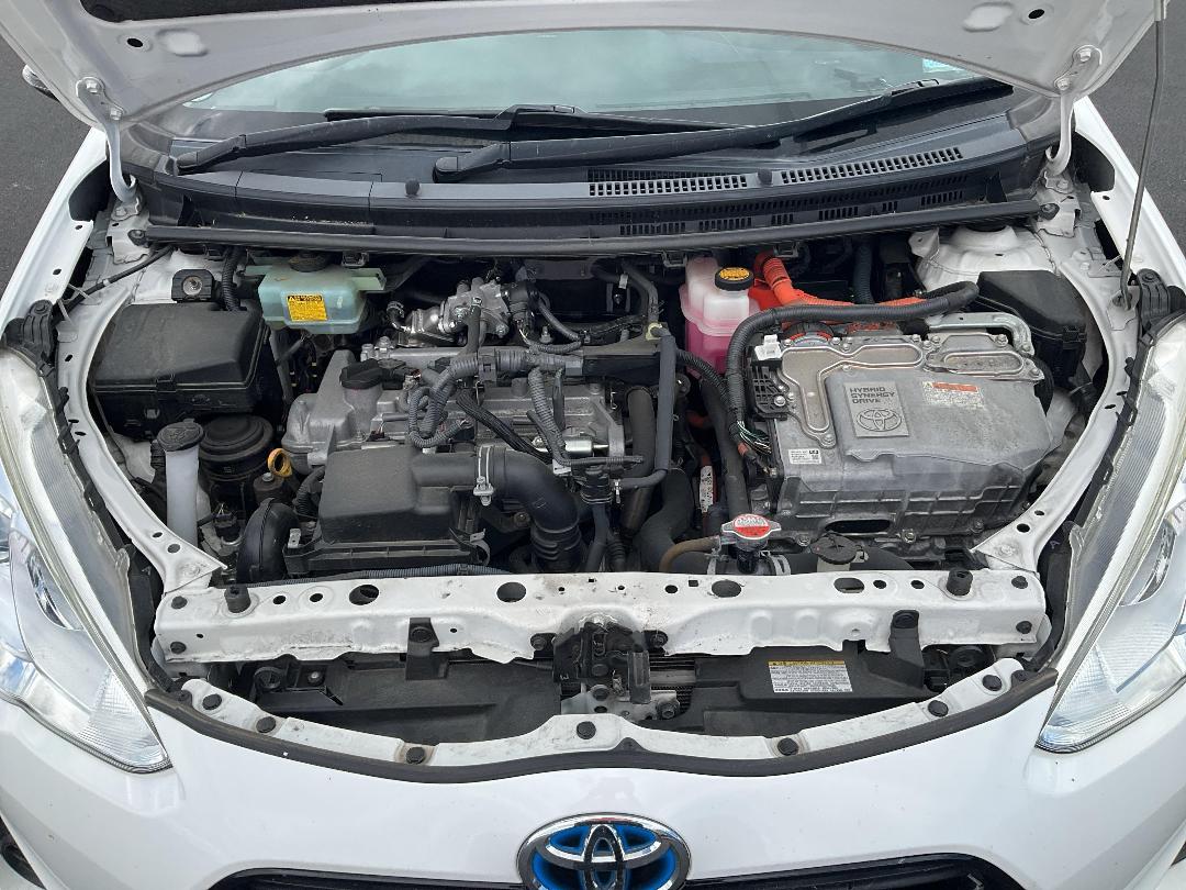 Photo '11' of Toyota Aqua Photo '11' of Toyota Aqua