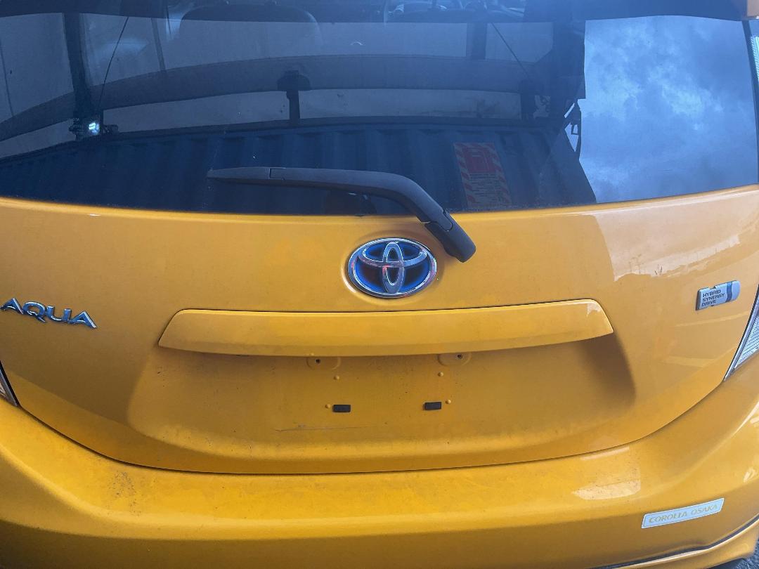 Photo '5' of Toyota Aqua Hybrid