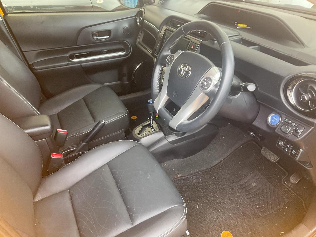 Photo '9' of Toyota Aqua Hybrid