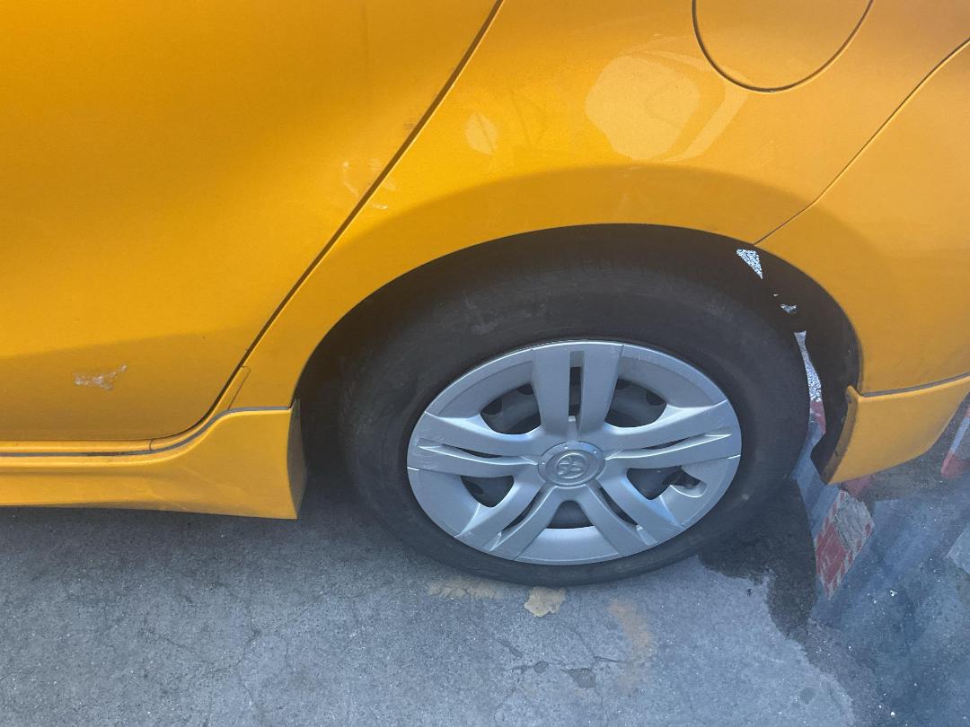 Photo '20' of Toyota Aqua Hybrid