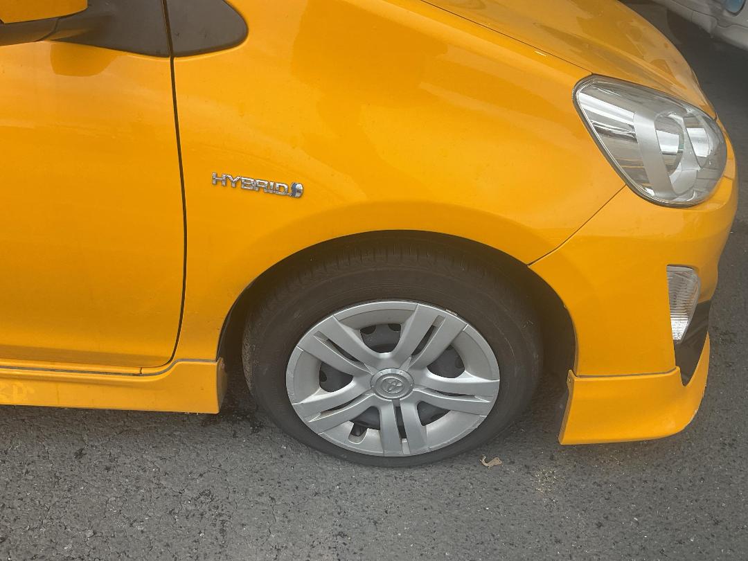 Photo '22' of Toyota Aqua Hybrid