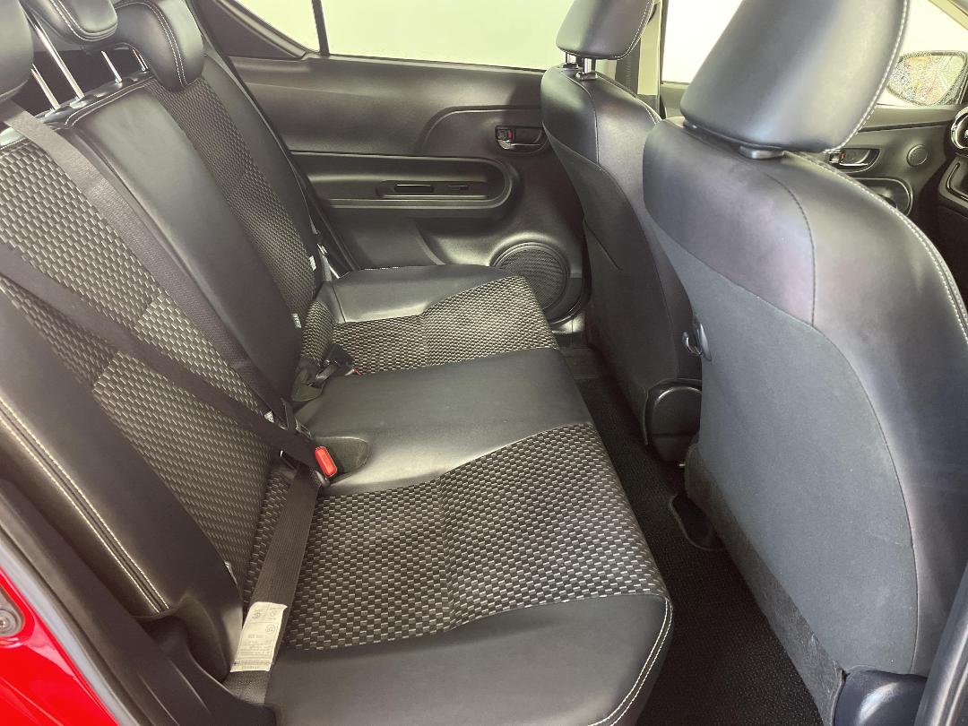 Photo '20' of Toyota Aqua