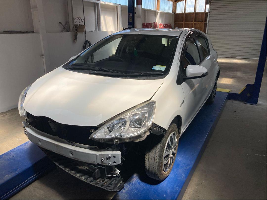 Photo '4' of Toyota Aqua Hybrid Photo '4' of Toyota Aqua Hybrid