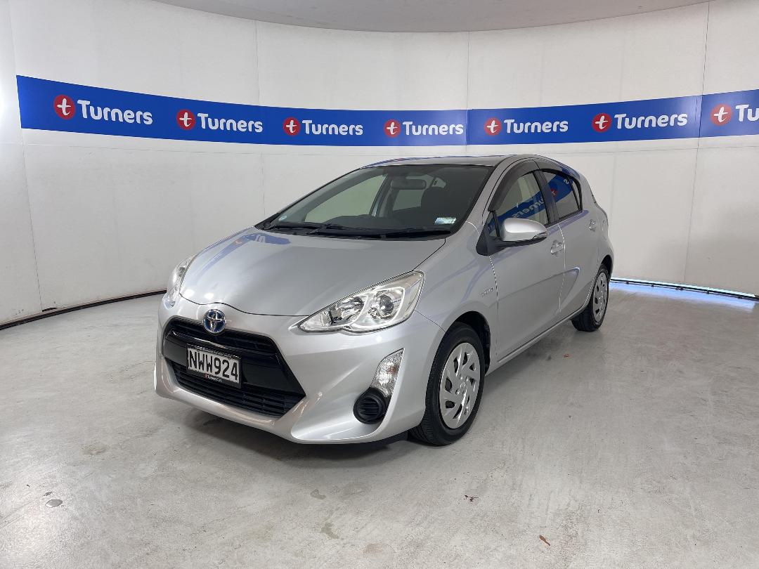 Photo '4' of Toyota Aqua