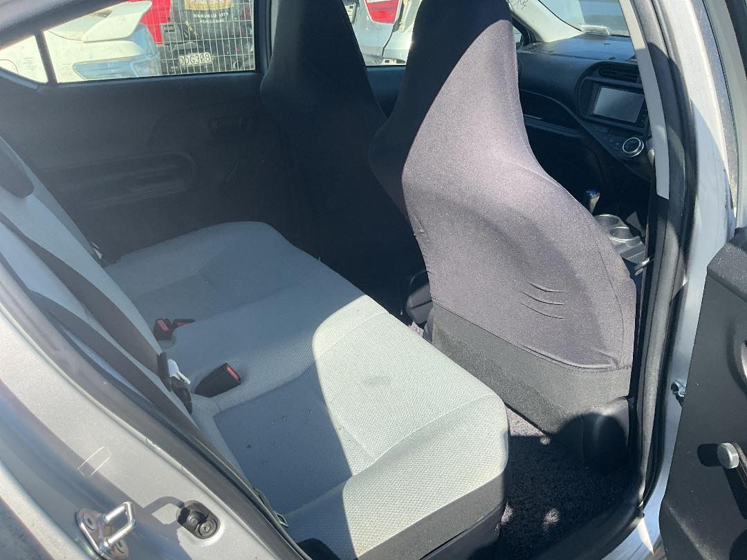 Photo '9' of Toyota Aqua Hybrid Photo '9' of Toyota Aqua Hybrid