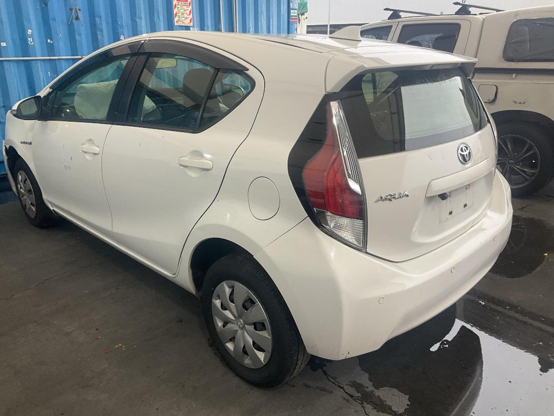 Photo '3' of Toyota Aqua