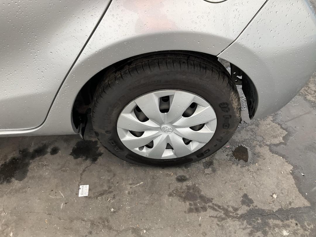 Photo '34' of Toyota Aqua