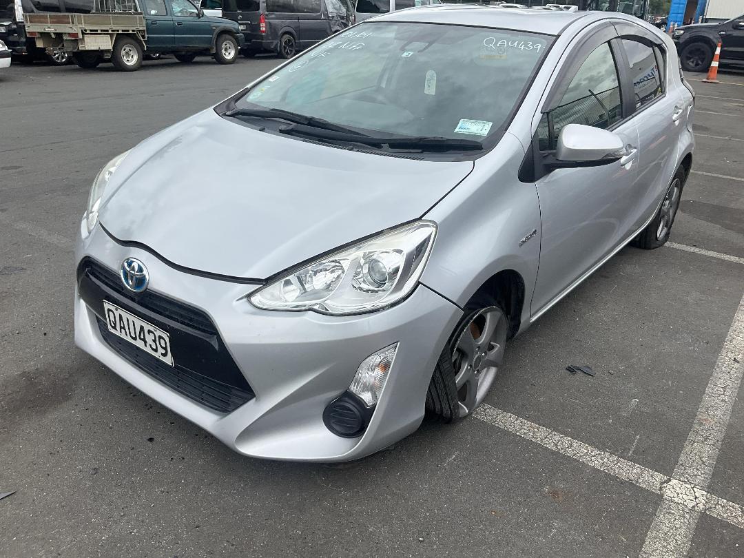 Photo '2' of Toyota Aqua