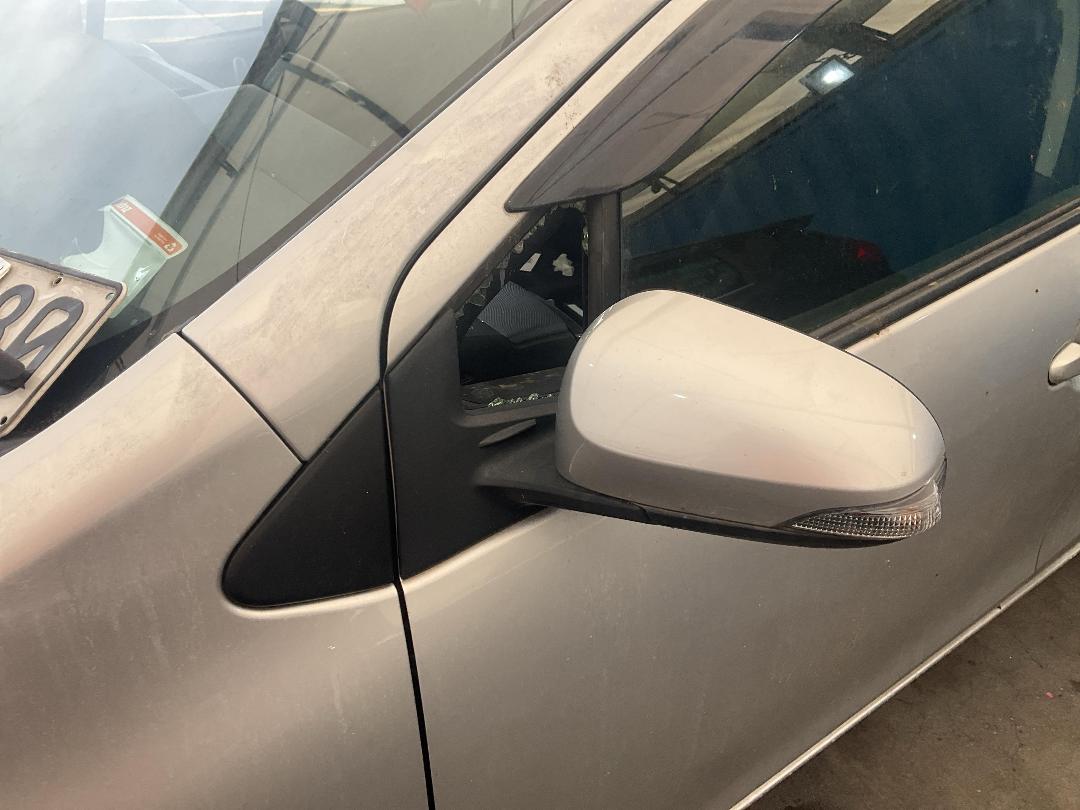 Photo '8' of Toyota Aqua