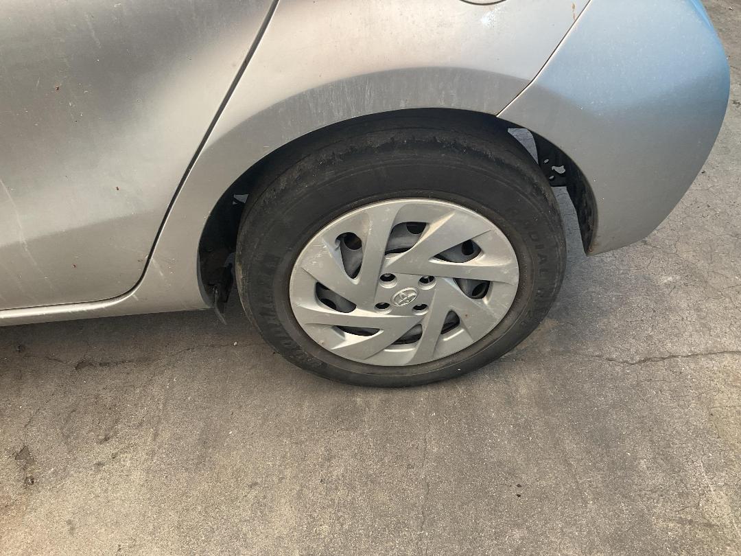 Photo '11' of Toyota Aqua