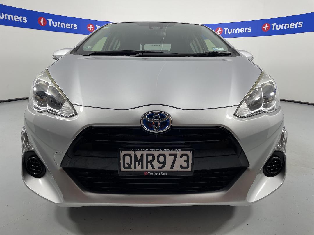 Photo '2' of Toyota Aqua