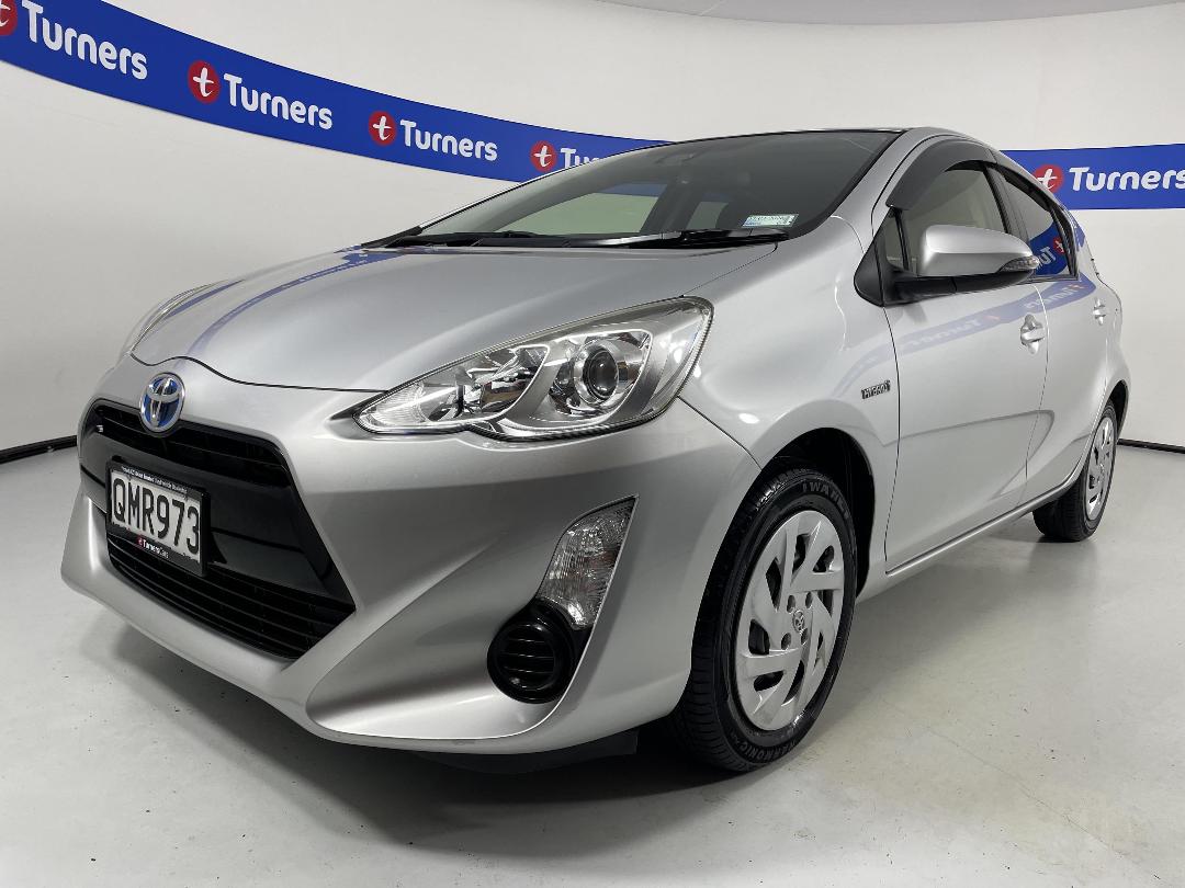 Photo '4' of Toyota Aqua