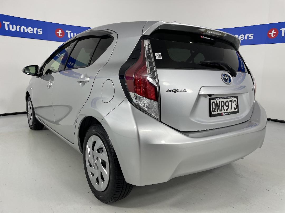 Photo '5' of Toyota Aqua