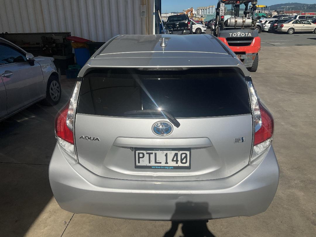 Photo '4' of Toyota Aqua