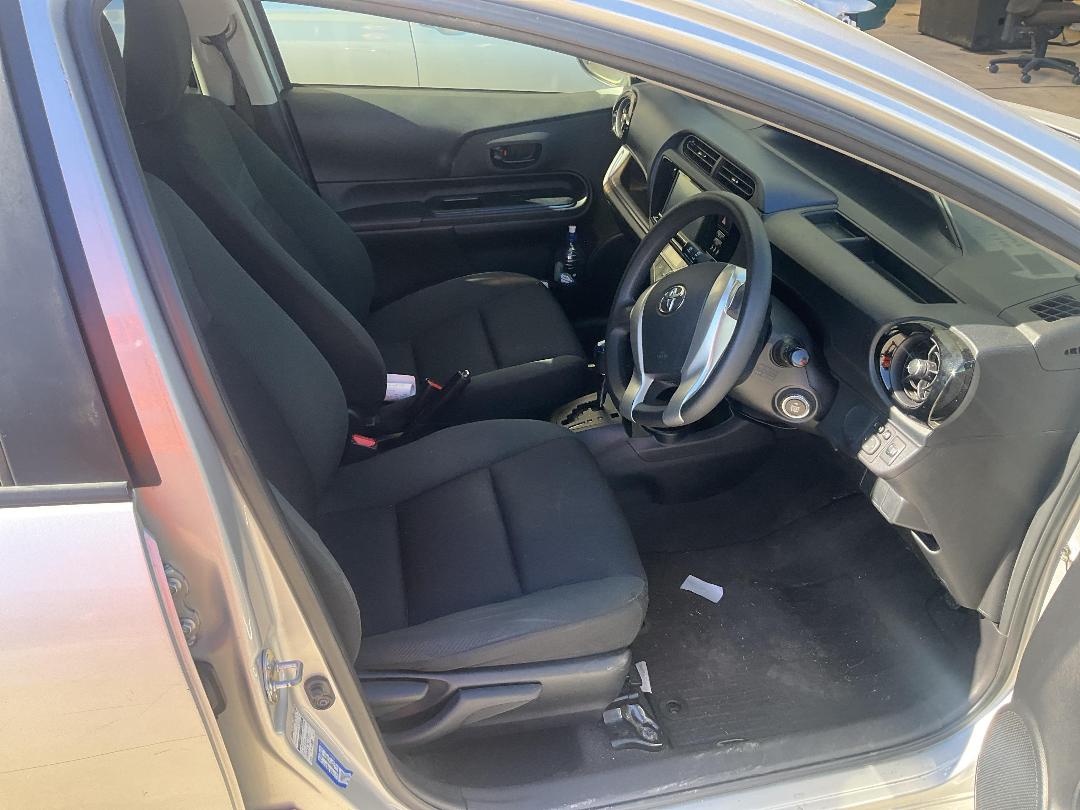 Photo '9' of Toyota Aqua