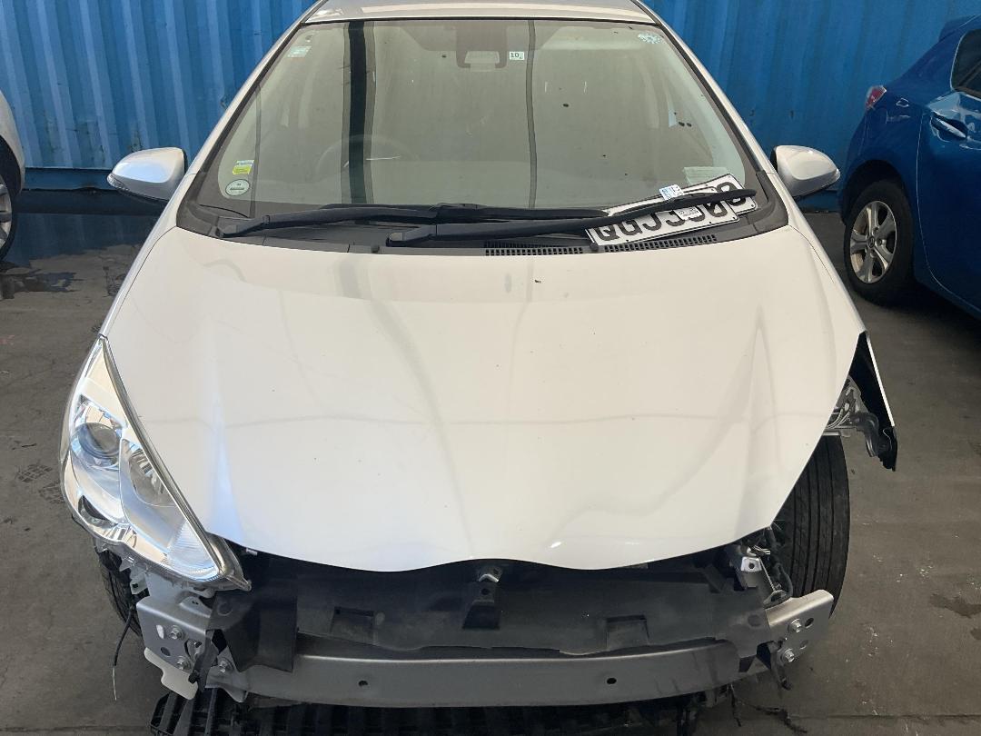 Photo '2' of Toyota Aqua Photo '2' of Toyota Aqua