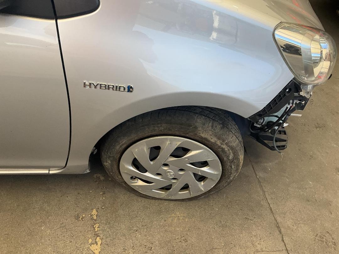 Photo '20' of Toyota Aqua Photo '20' of Toyota Aqua