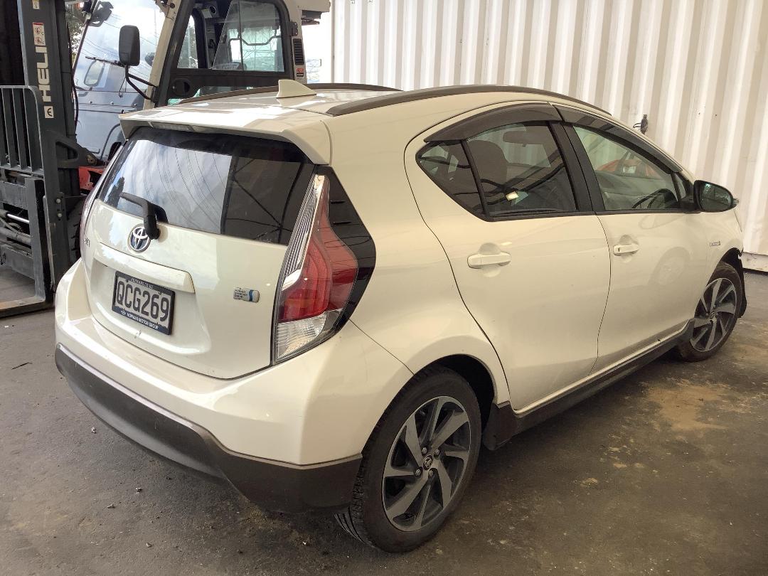 Photo '5' of Toyota Aqua