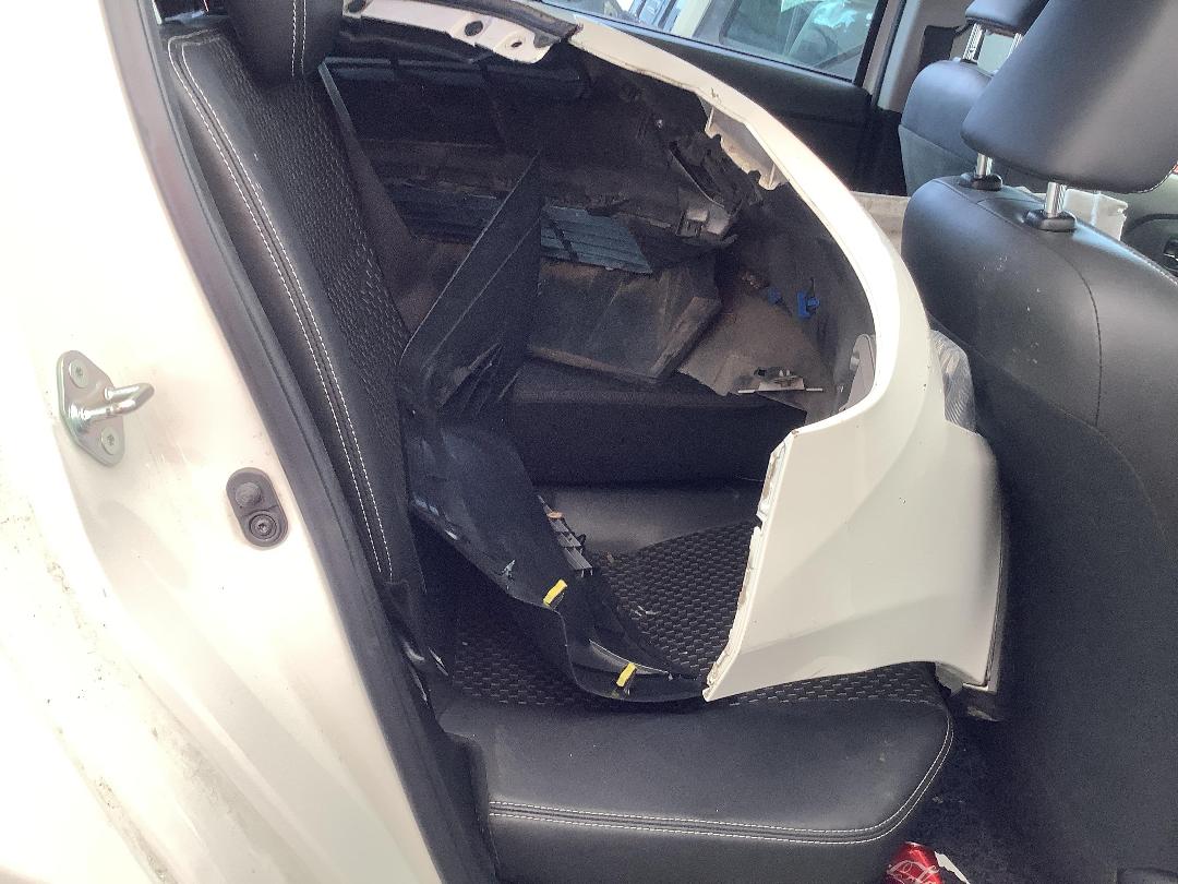 Photo '8' of Toyota Aqua