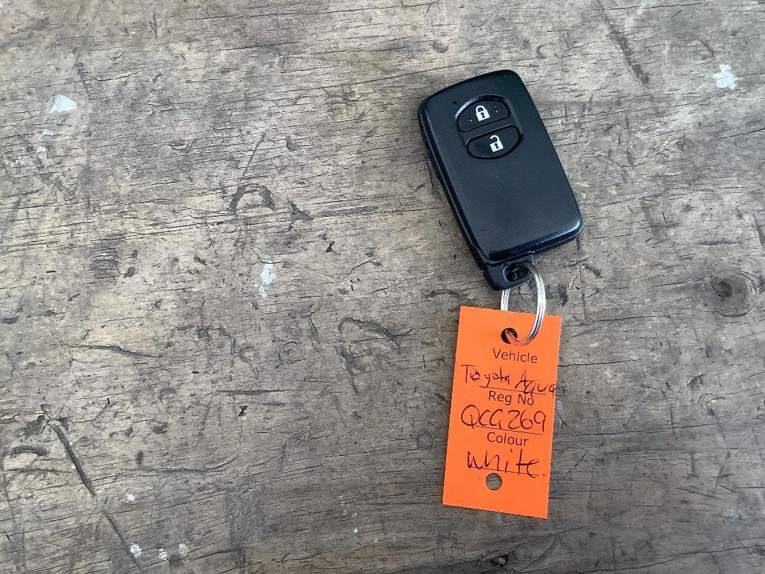 Photo '18' of Toyota Aqua