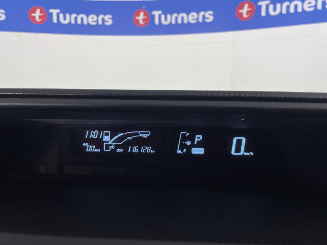 Photo '21' of Toyota Aqua Photo '21' of Toyota Aqua