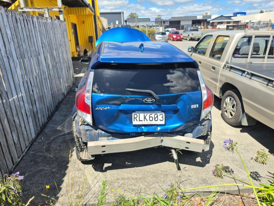Photo '5' of Toyota Aqua Hybrid