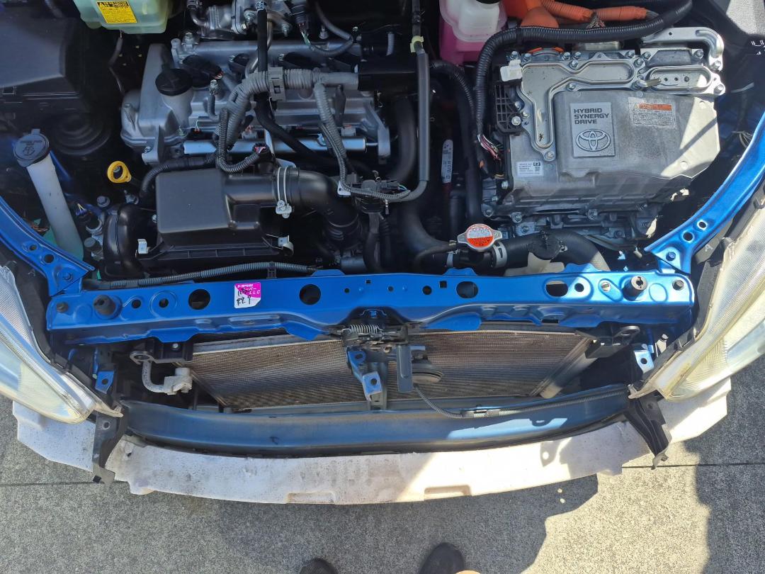 Photo '10' of Toyota Aqua Hybrid