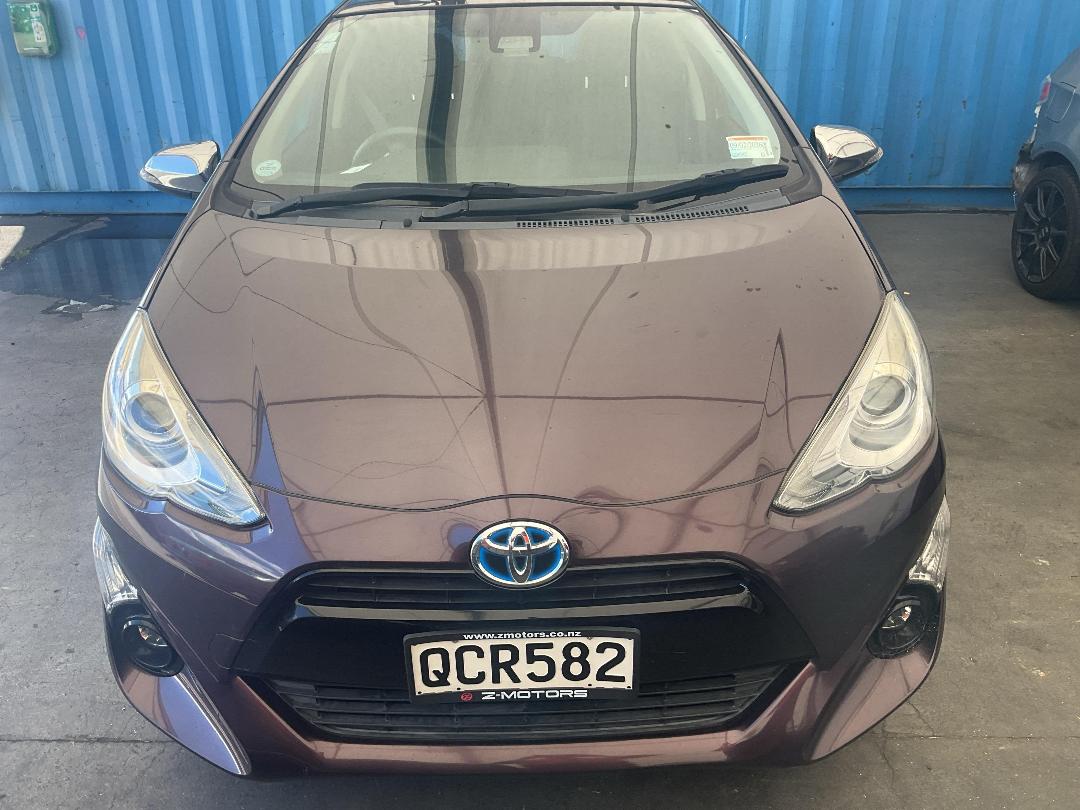 Photo '2' of Toyota Aqua Photo '2' of Toyota Aqua